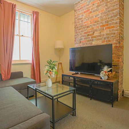 Stylish 3-Bedroom Near Darling Harbour シドニー エクステリア 写真